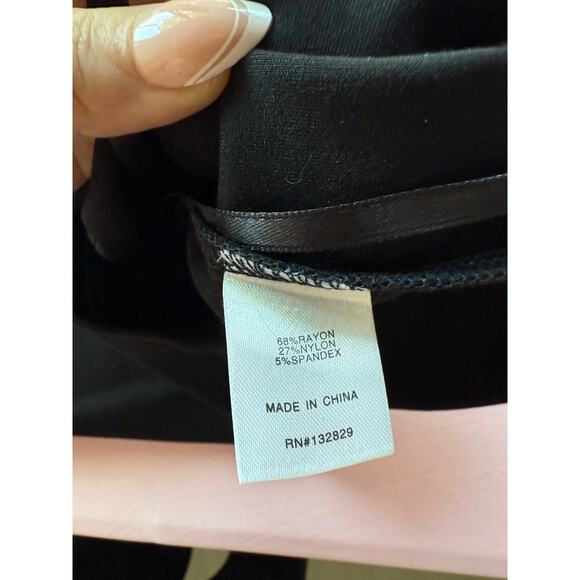 Superdown Black Mini Skirt – New with Tags - Picture 9 of 10